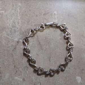 Vintage Avon Elegant Silver Heart Bracelet